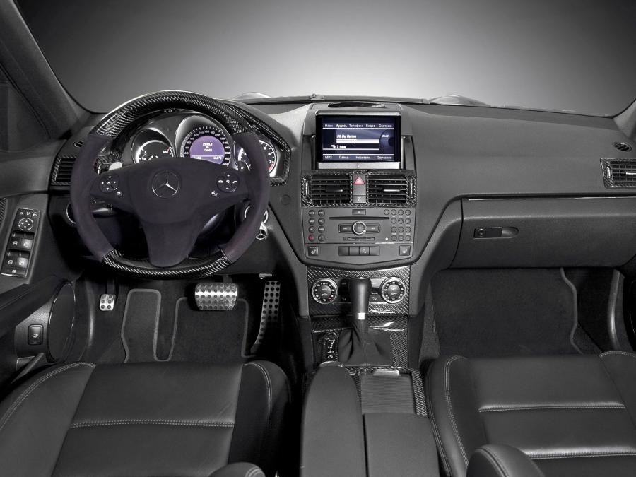  Mercedes-Benz C-Class by Status Design 2011 года  (фото 2 из 7)